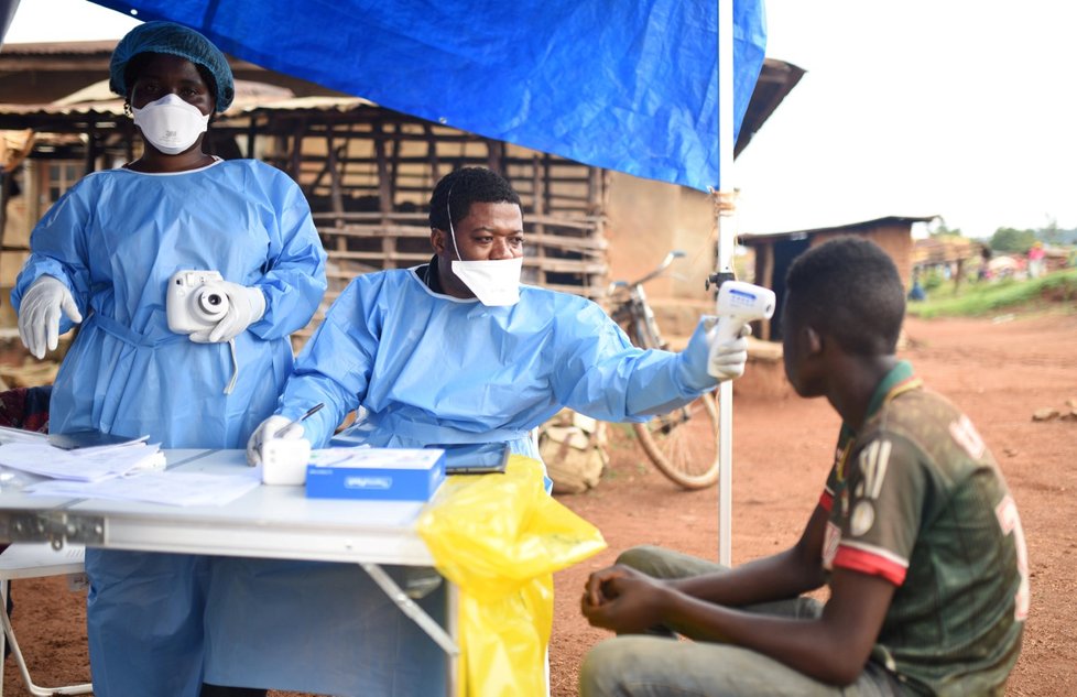 Kongo kvůli nejnovější epidemii povolilo nasazení čtyř dalších experimentálních způsobů léčby eboly.