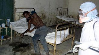 První epidemie Eboly vypukla před 50 lety. Spustí virus novou světovou pandemii? První epidemie Eboly vypukla před 50 lety. Spustí virus novou světovou pandemii?