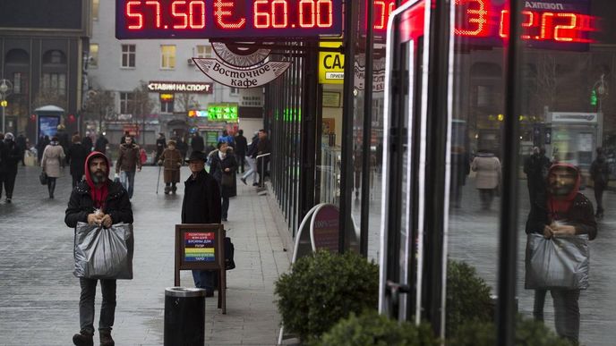 EBRD zhoršuje výhled pro ruskou ekonomiku, západní sankce ji nejspíš pošlou do recese