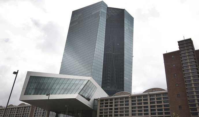 Evropská centrální banka označuje prudký růst inflace za dočasný.