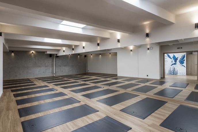 Balíček na 10 vstupů do studia YogaMovement, 2 000 Kč. www.yogamovement.cz Balíček na 10 vstupů do studia YogaMovement, 2 000 Kč. www.yogamovement.cz