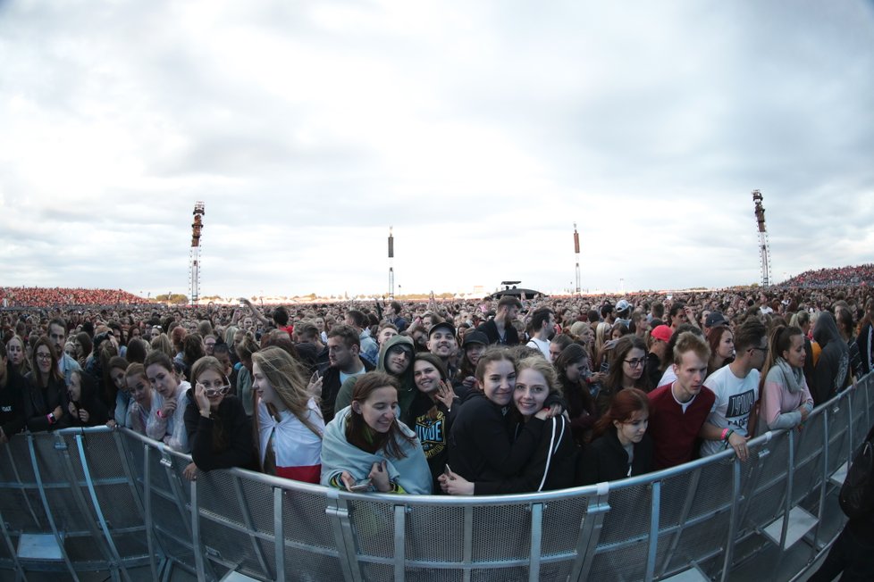 7. července 2019: Koncert Eda Sheerana nalákal podle pořadatelů 80 tisíc návštěvníků. Víc lidí do Letňan dosud na koncert nezavítalo.