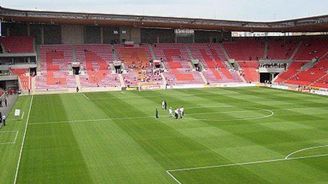 Další šachy kolem Slavie - Natland získal stadion v Edenu