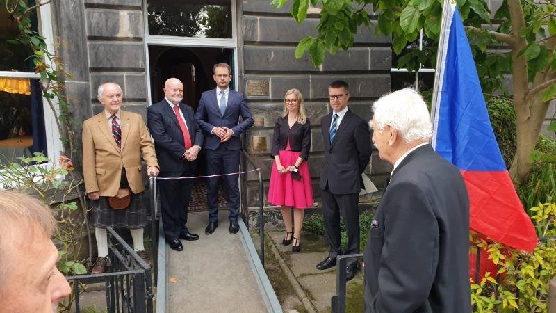 Otevírání nového honorárního konzulátu v Edinburghu.