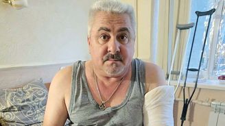 Bartkovský: Jak mého kněze trefil ruský dron aneb Díky všem Čechům, co stojí za Ukrajinou. Vládě navzdory Bartkovský: Jak mého kněze trefil ruský dron aneb Díky všem Čechům, co stojí za Ukrajinou. Vládě navzdory