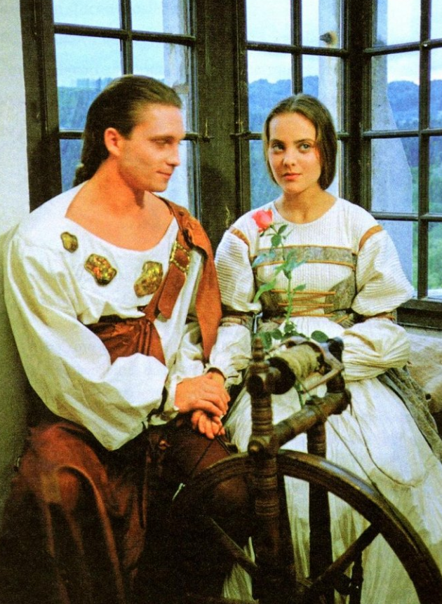 Sedmero krkavců (1993): Michal Dlouhý a Mária Podhradská