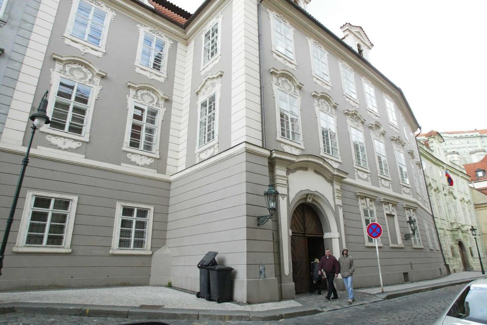V tomto domě Eduard Cupák bydlel.