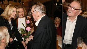 Tajná oslava 80. narozenin nemocného textaře Eduarda Krečmara: Vzpružily ho Kamelie!