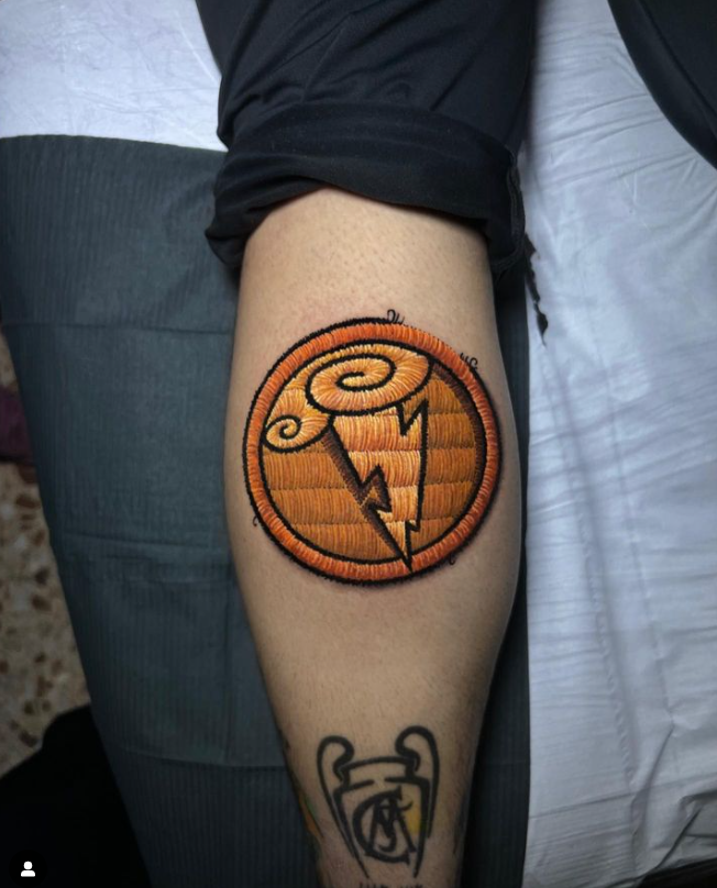Eduardo Lozano vytváří hyperrealistická tetování, která vypadají jako výšivky Lozano