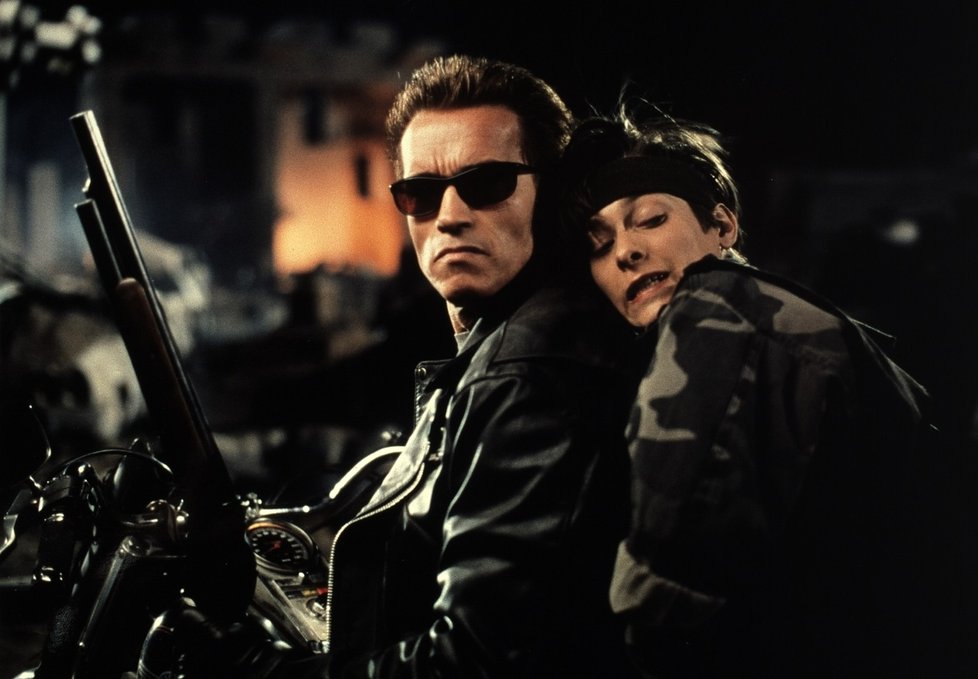 Edward Furlong zářil ve filmu Terminátor 2, kde hrál po boku Arnolda Schwarzeneggera.