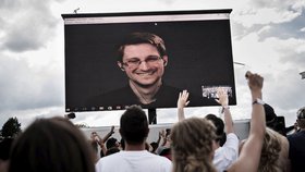 Nenechte se šmírovat přes mobil: Snowden vymyslel ochranu proti sledování.