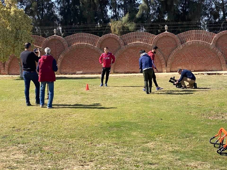 Eez Eldin Bahder má směle našlápnuto k tomu, stát se nejstarším profesionálním fotbalistou na světě