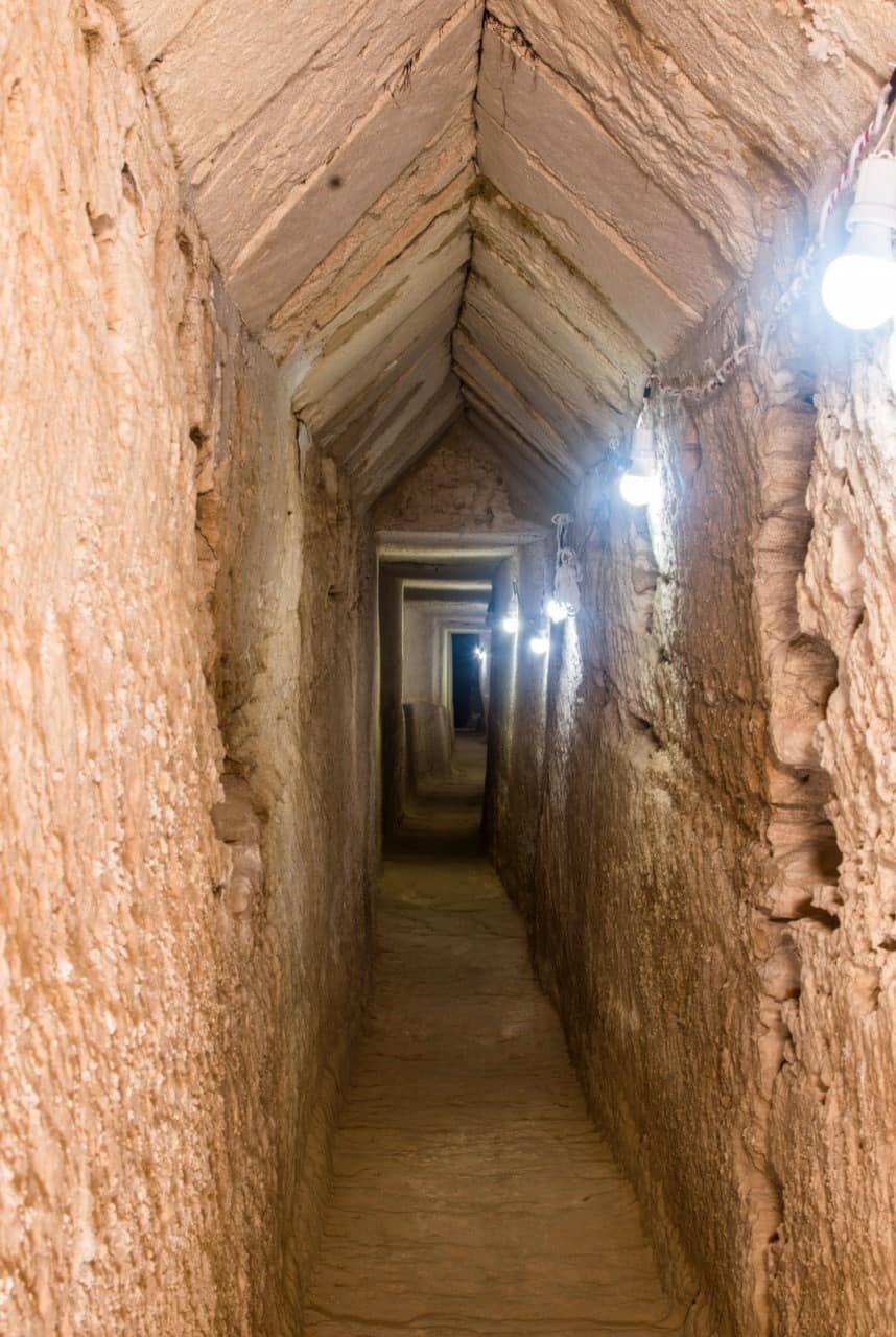 Pod chrámovým komplexem Taposiris Magna archeologové našli tunel, který by mohl vést k hrobce slavné Kleopatry.