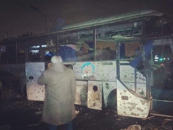 V Egyptě vybuchl autobus s turisty. Dva z nich zemřeli
