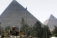 Egypt: Češi mimo ohrožení! Zákaz vycházení od 15 hodin