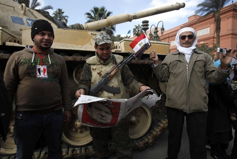 Tanky byly v posledních 18 dnech k vidění po celé Káhiře