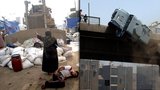 Nepokoje v Egyptě: Dalších 525 mrtvých demonstrantů! Odplata: Shodili z mostu »otéčko« plné vojáků!