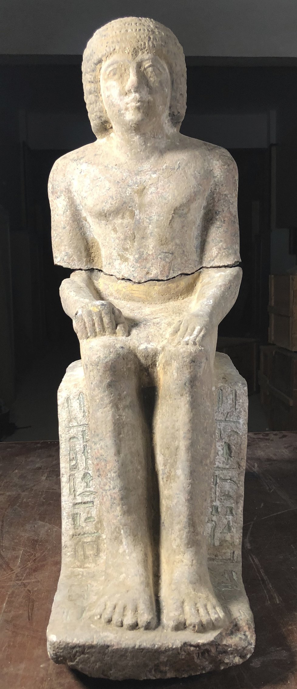 Kompletní Kairesova žulová socha