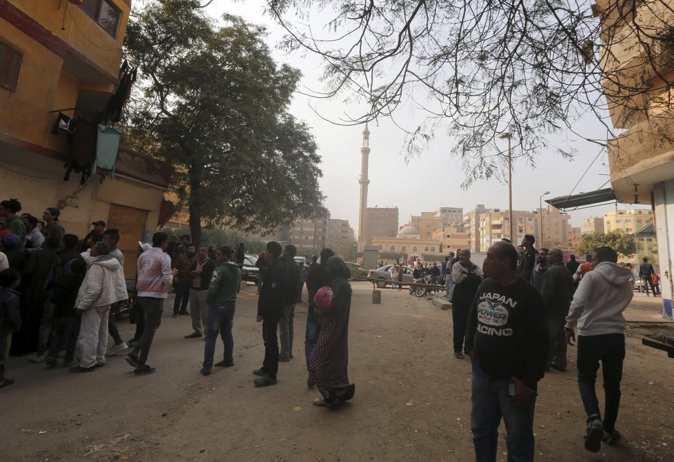 Útok na kostel koptských křesťanů v Egyptě si vyžádal několik mrtvých.