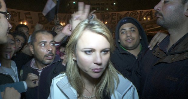 Lara Logan byla během demonstrací v Egyptě brutálně zbita a sexuálně napadena