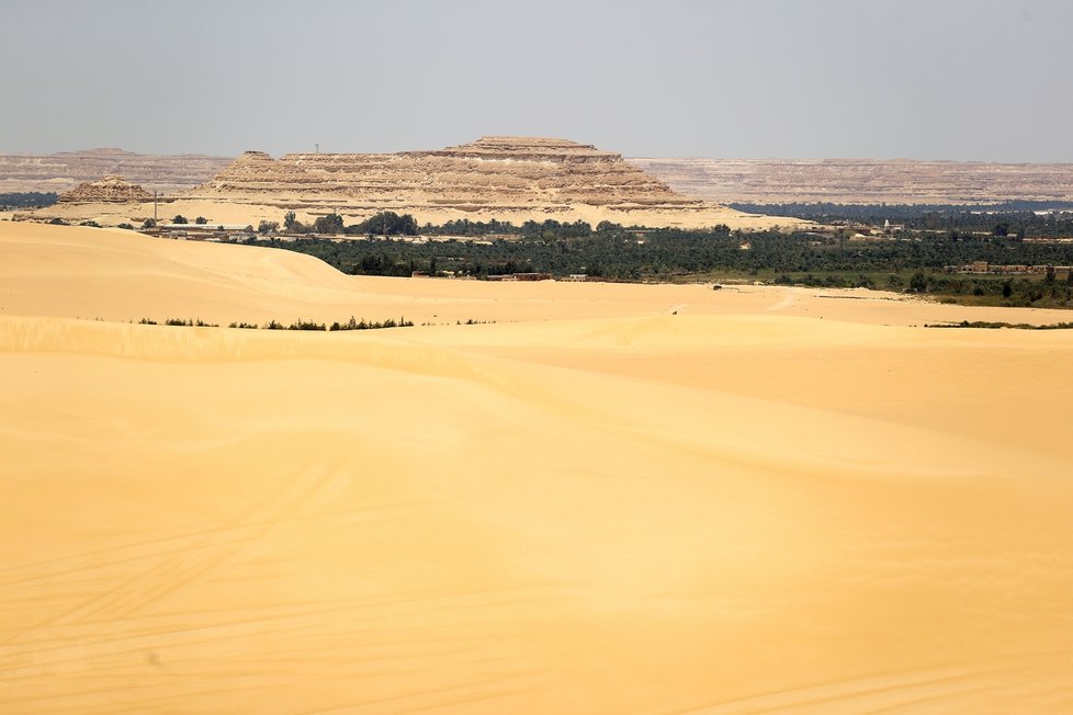 Marsa Matrouh ležící v severozápadní části Egypta je známé především překrásnými plážemi, křišťálově čistou vodou a starobylou historií. Patří mezi nejvyhledávanější turistické destinace v Egyptě.