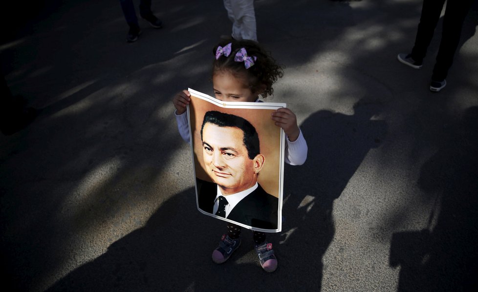 Husní Mubarak zemřel: Bývalý prezident stál v čele Egypta 30 let.