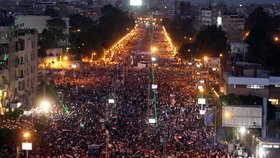 Kritici prezidenta Mursího vyrazili do ulic