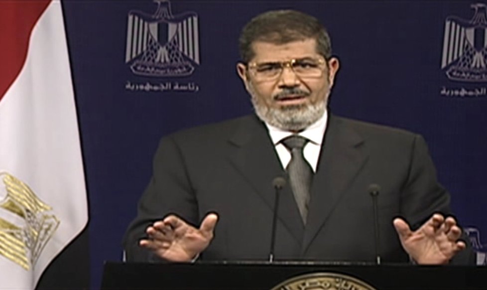 Prezident Mursí se snažil situaci zklidnit, zároveň však lidem sdělil, že odstoupit nehodlá