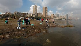 S hromadami plastových odpadů se potýká i řeka Nil.