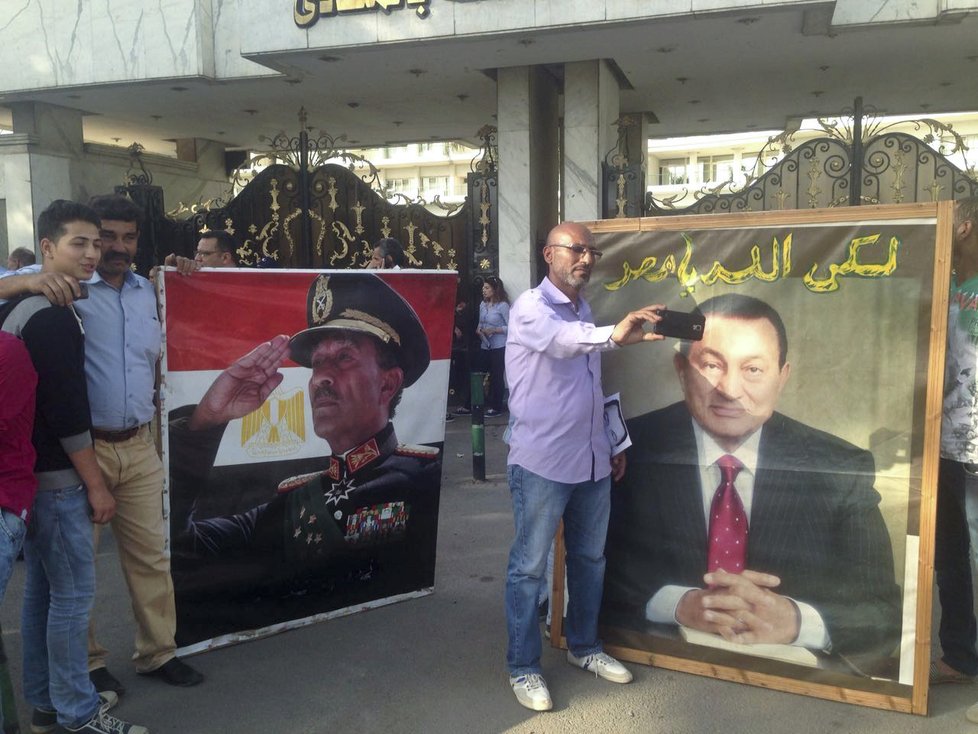 Stovky lidí protestovaly v Egyptě proti navrácení ostrovů Saúdské Arábii.
