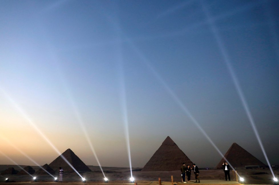 Egypt odhalil nové zařízení pro turisty na náhorní plošině u Káhiry, kde se nachází Pyramidy v Gíze