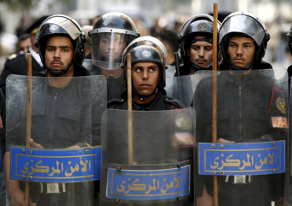 Arabské jaro mělo Egyptu přinést demokracii západního střihu.