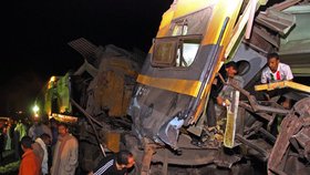 Nejméně 40 školáků zahynulo v Egyptě při sobotní srážce autobusu s vlakem. (Ilustrační foto)