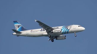 Nad mořem u Egypta zmizelo letadlo se 66 lidmi na palubě