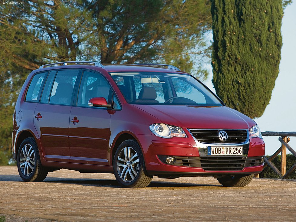 Volkswagen Touran 2,0 Eco Fuel - spotřeba 8,6 m3/100 km