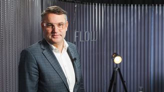 Vláda ordinuje ekonomice pivo a bůček, riskujeme infarkt, říká šéf rozpočtové rady Hampl Vláda ordinuje ekonomice pivo a bůček, riskujeme infarkt, říká šéf rozpočtové rady Hampl