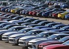 Deutsche Bank varuje před možným kolapsem prodejů aut v USA