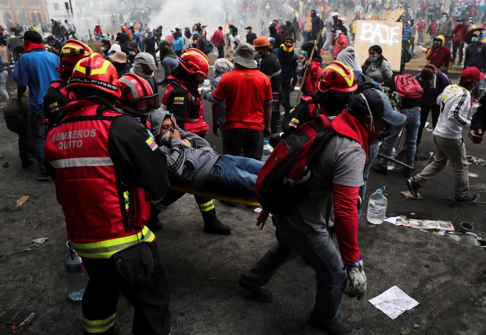 Ekvádorský prezident Moreno možná přehodnotí zrušení dotací na palivo po jedenácti dnech demonstrací.