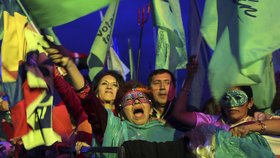 Prezidentské volby v Ekvádoru provázejí sporu o výsledky.