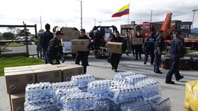 Pomoc do Ekvádoru již začala proudit. Mezitím se ale zvýšila bilance mrtvých.