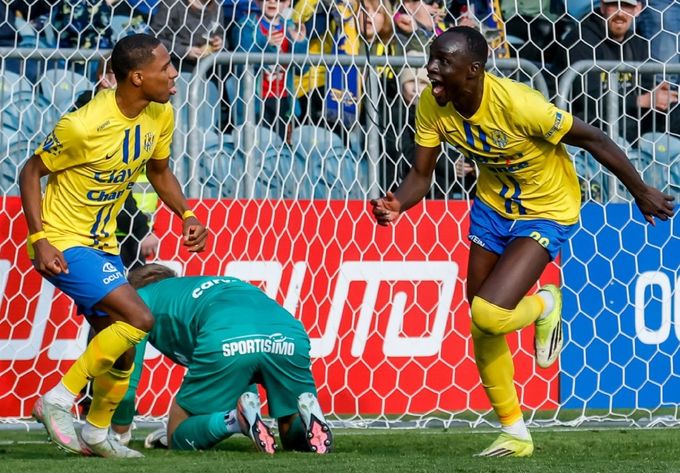 Opava se chystá na Nádvorníka, kouč čeká na tribunách peklo. A zkritizoval útočníka Opava se chystá na Nádvorníka, kouč čeká na tribunách peklo. A zkritizoval útočníka