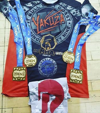 Medaile Eldara Rafigaeva z mezinárodního šampionátu v brazilském jiu jitsu v Madridu