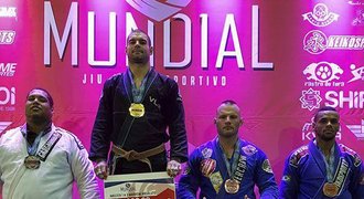 Další světová výhra! Nezastavitelný Rafigaev: Brazilské jiu jitsu je jako šachy