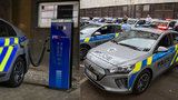 Nové posily v řadách pražské policie: Do ulic vyrazí 20 elektromobilů, piráty silnic ale honit nebudou