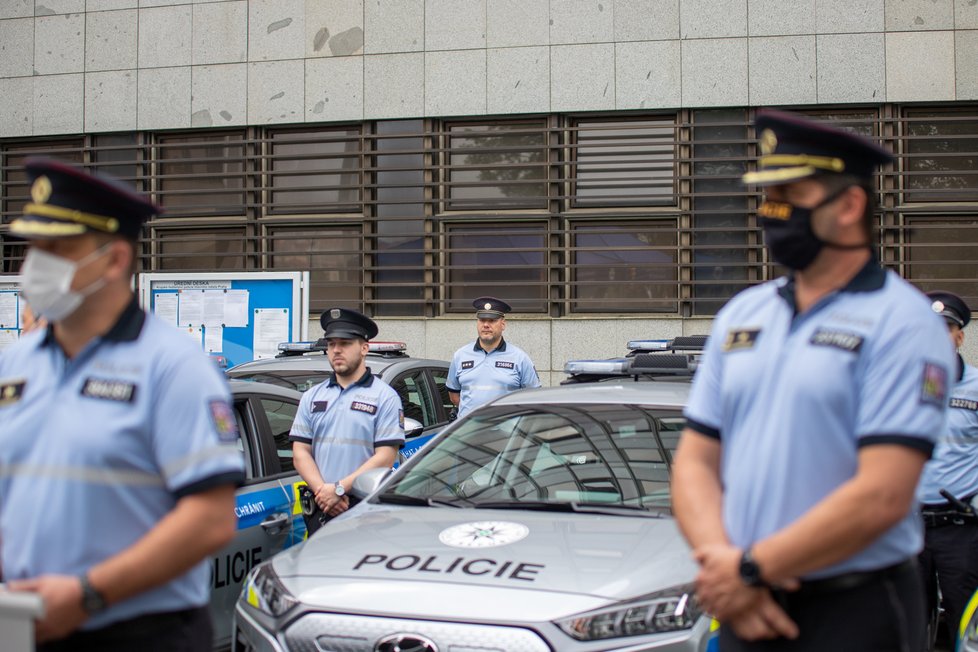 Pražská policie má nová elektroauta.