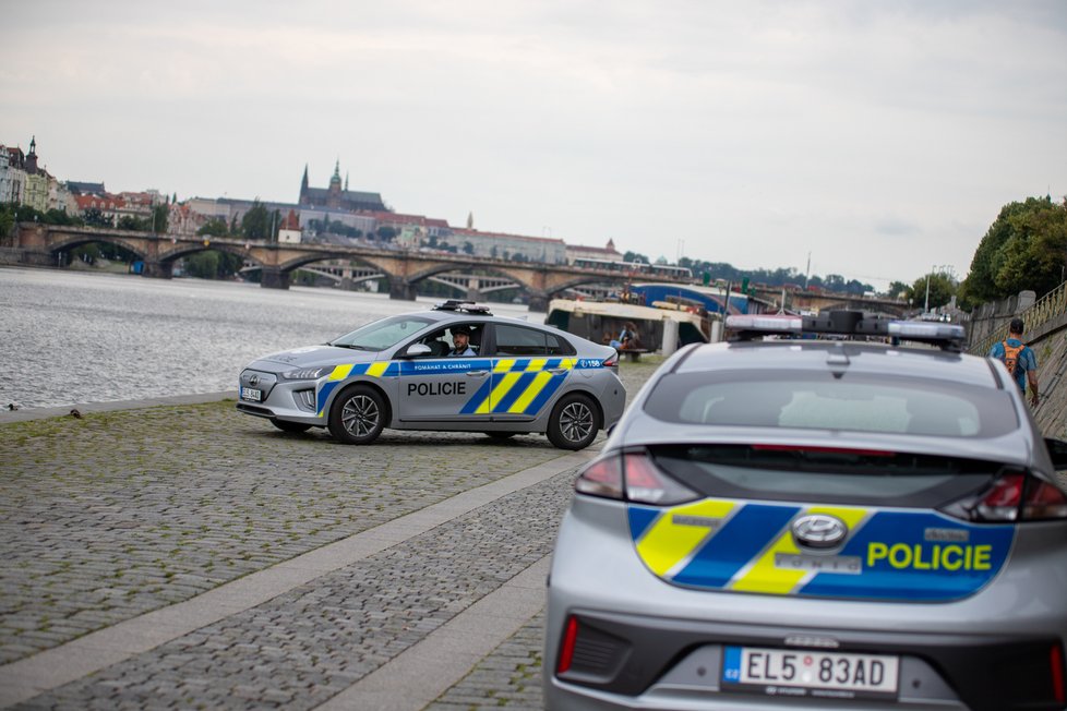 Pražská policie má nová elektroauta.