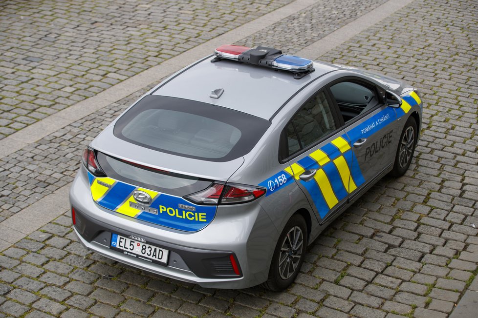 Pražská policie má nová elektroauta.