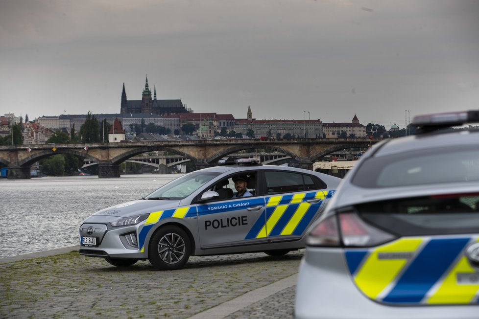 Pražská policie má nová elektroauta.