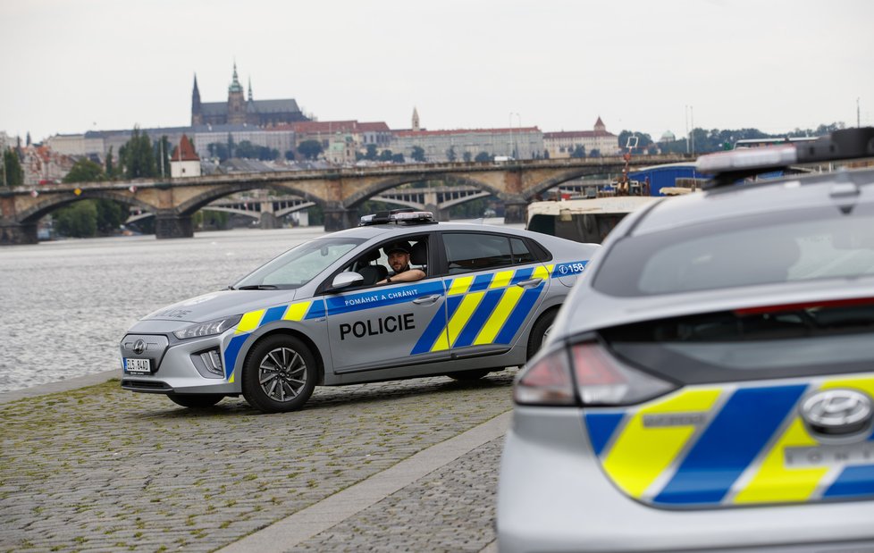 Pražská policie má nová elektroauta.