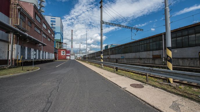 Jedna již odstavená, druhá ještě v provozu. Elektrárny Prunéřov I a II